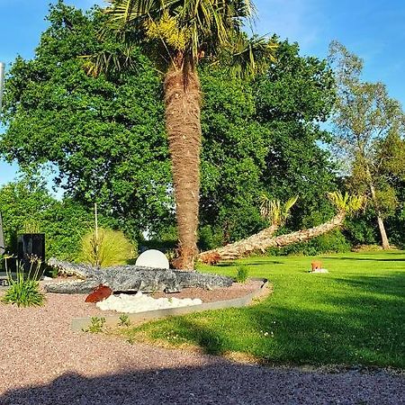 Bed and Breakfast Le Coup De Foudre Le Molay-Littry Екстер'єр фото
